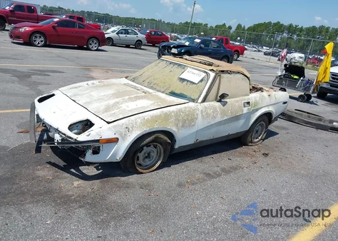 1980 Triumph Tr7 из США, поврежденный, VIN TPVDJ8AT206234